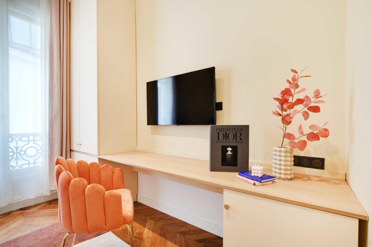 Chic Apartment - 1Br-4P - Facing The Louvre Paris Extérieur photo